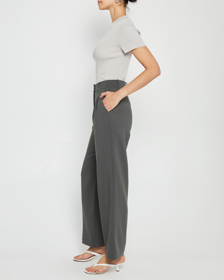 Gia Pant