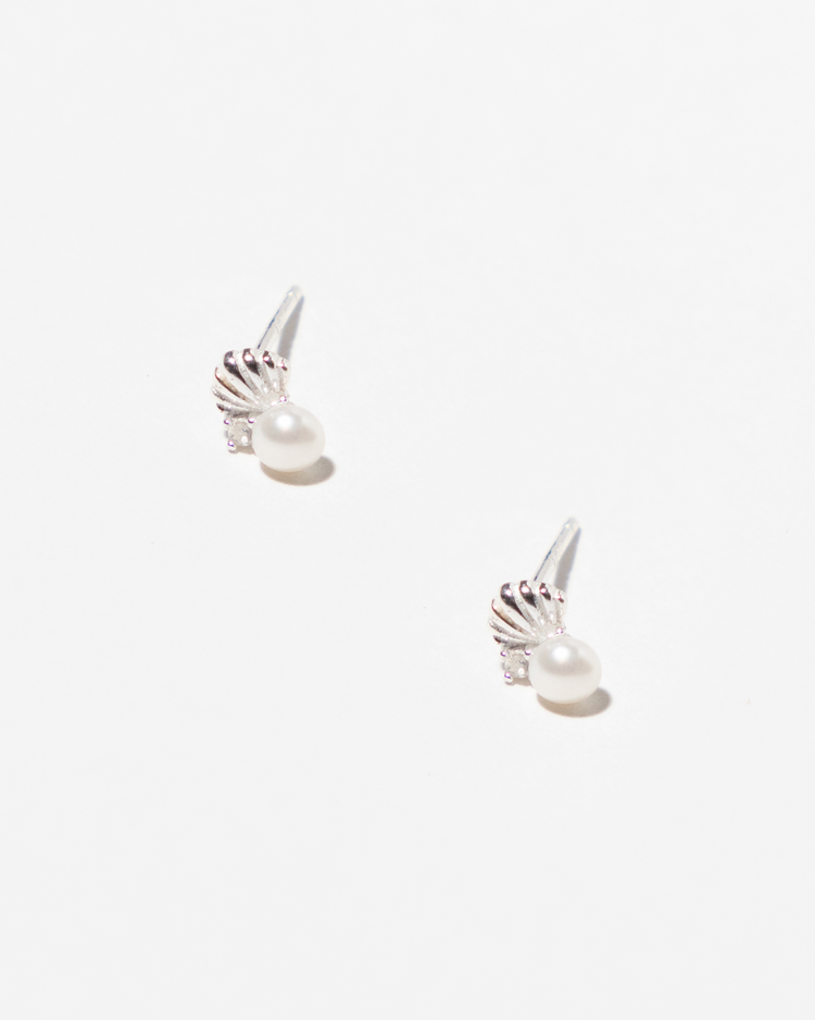 Pearl Shell Stud Earrings